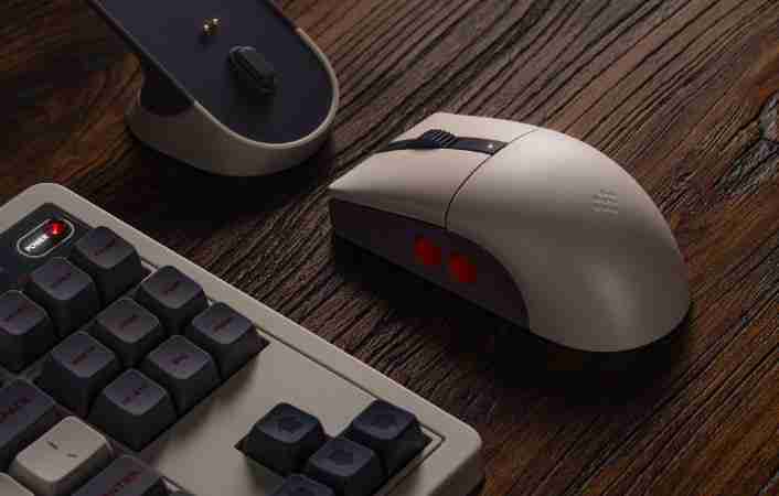 8BitDo Retro R8 Mouse - N Edition 1 8BitDo Retro R8 Mouse