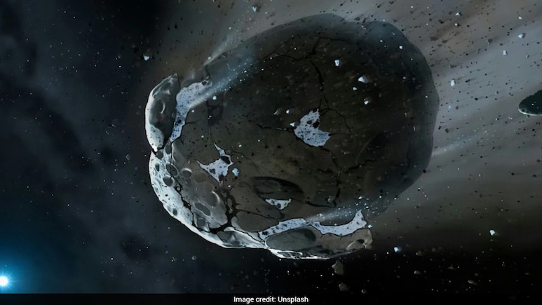 Asteroid 2024 YR4 May Have Over 30% Chance of Hitting the Moon, Report Warns 1 Asteroid 2024 YR4 May Have Over 30% Chance of Hitting the Moon, Report Warns