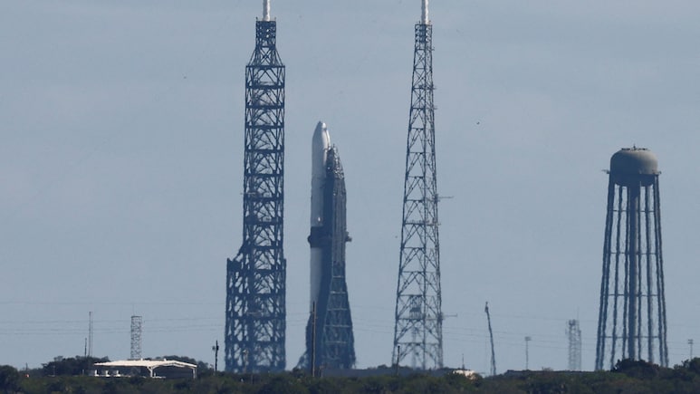 Blue Origin Launches New Glenn on First Customer Mission, Sends NASA Mars Satellites on 22-Month Journey
