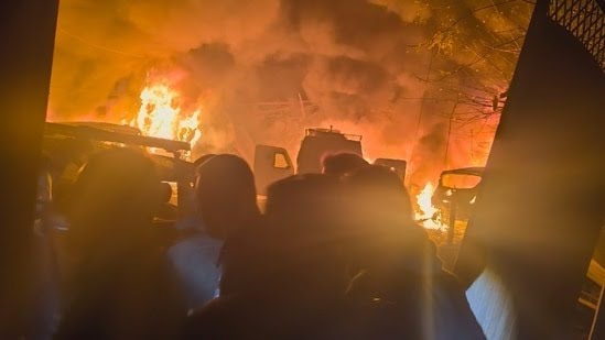 Nowgam police station Blast: 9 Killed, several injured | Matter on Probe